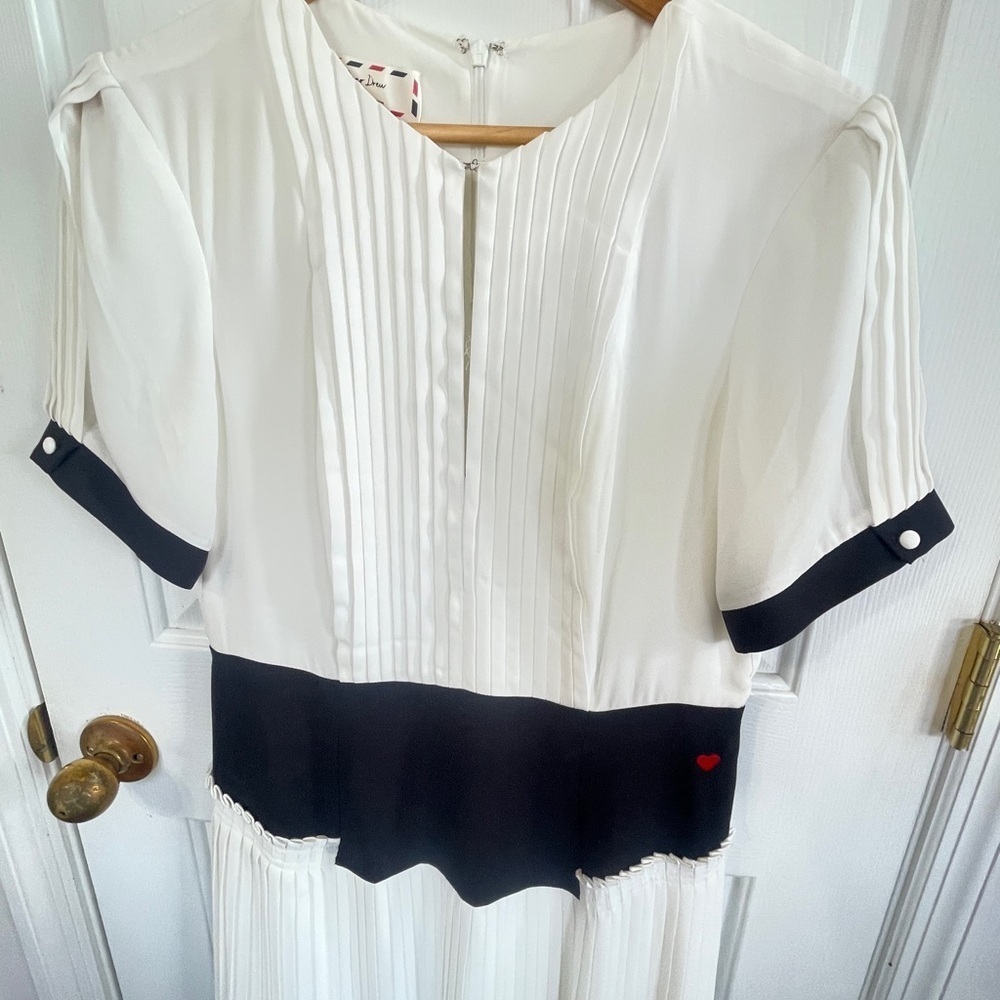 Dear Drew by Drew Barrymore Elizabeth Street Short Sleeve Pleated Dress SZ 6 - Picture 3 of 11